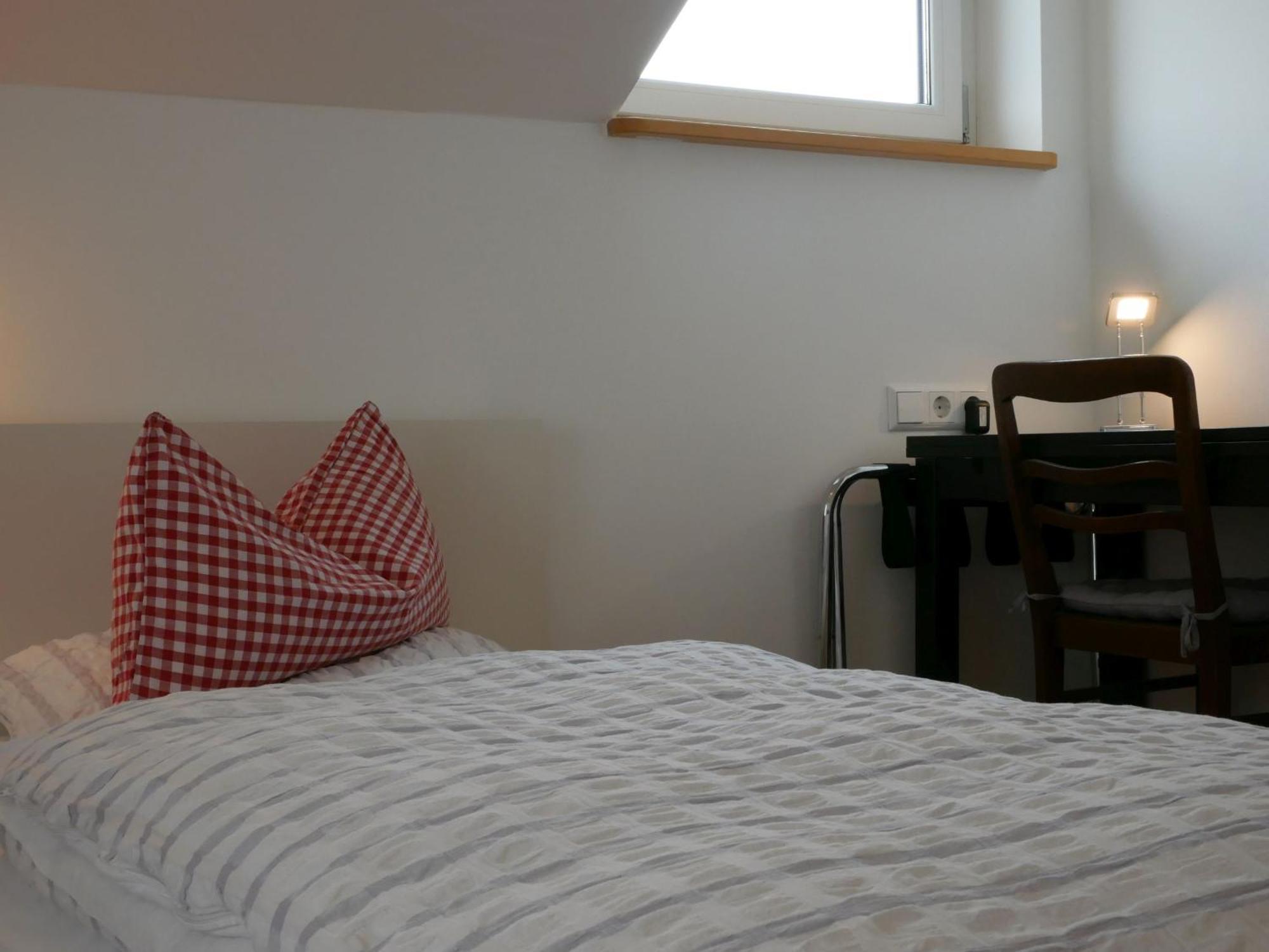 Ferienwohnungen Knodel Sachsenheim Esterno foto